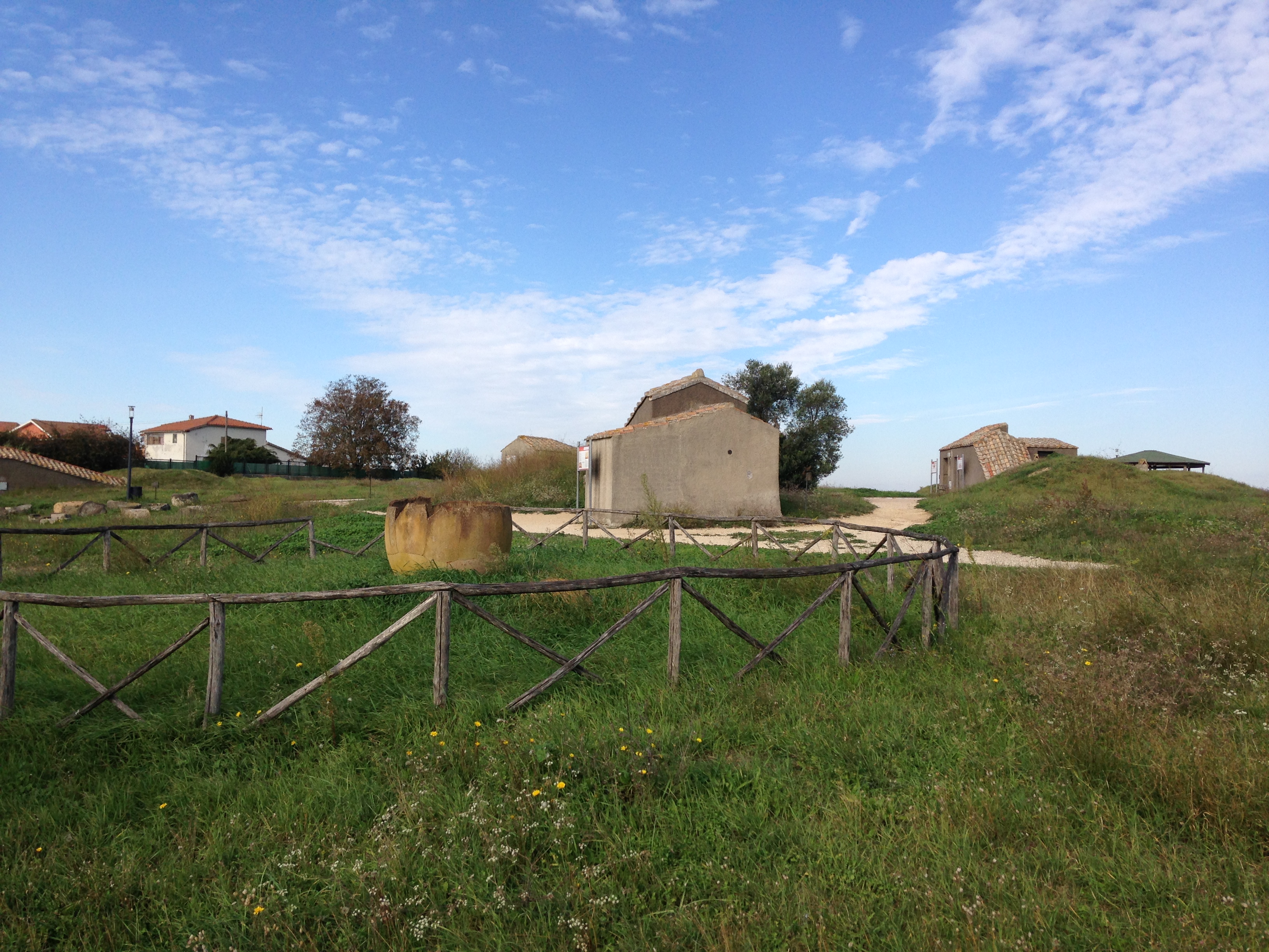 Monterozzi: ein Friedhof voller Farbenpracht